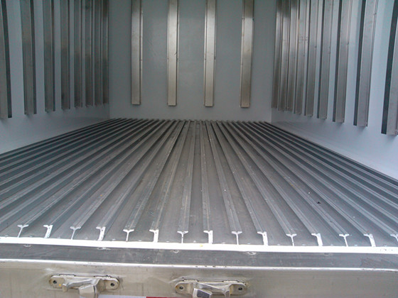 國四<a href=http://www.duden.com.cn/lcc/ target=_blank class=infotextkey>冷藏車</a>